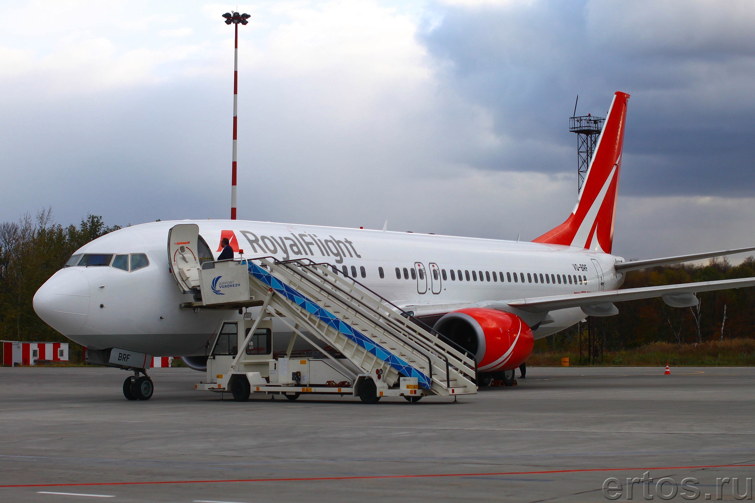 Boeing 737-800 авиакомпании Royal Flight в аэропорту Воронежа
